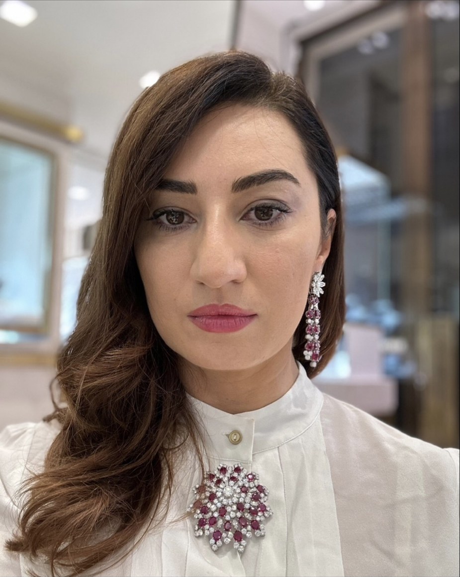 Elena Pari, consulente di brand strategy e direzione creativa
